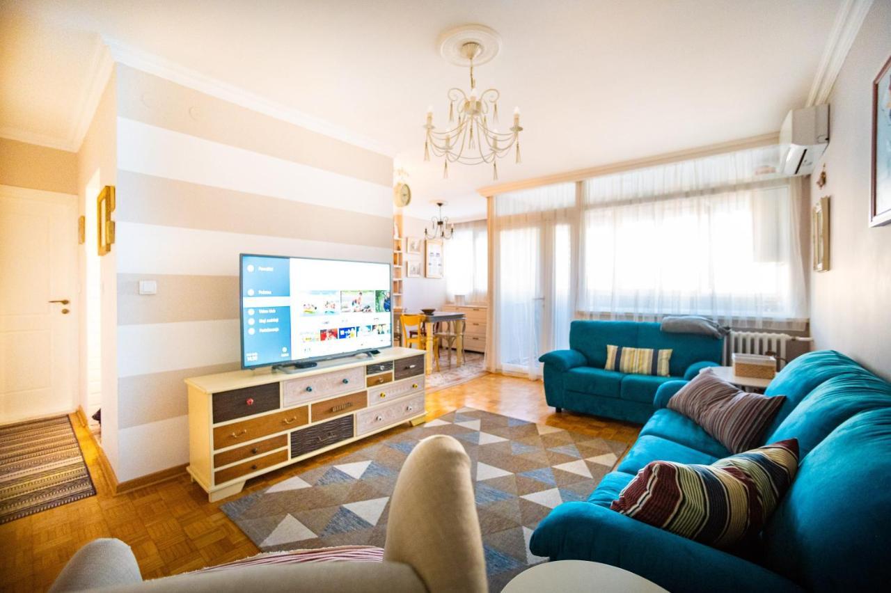 Sava Centar 1-Bedroom Apartments In The Heart Of New Belgrade Exterior photo