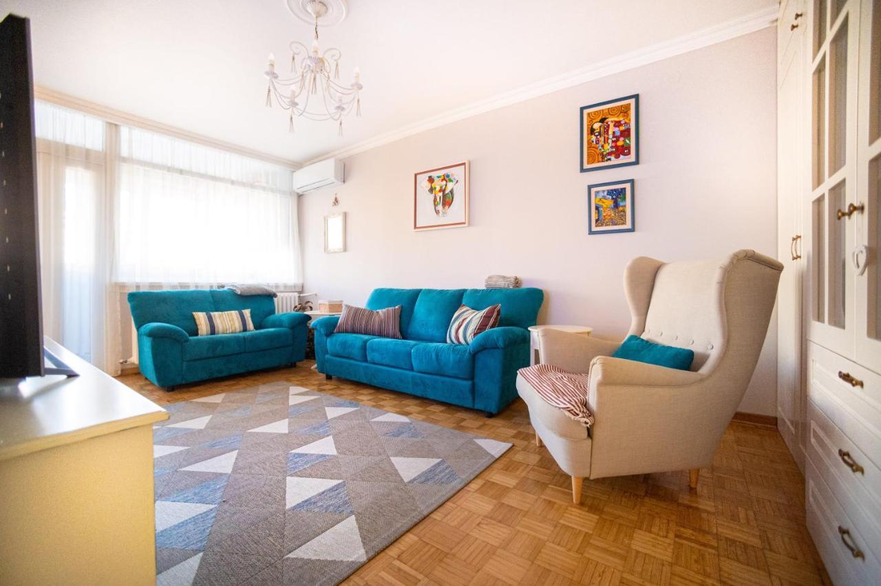 Sava Centar 1-Bedroom Apartments In The Heart Of New Belgrade Exterior photo