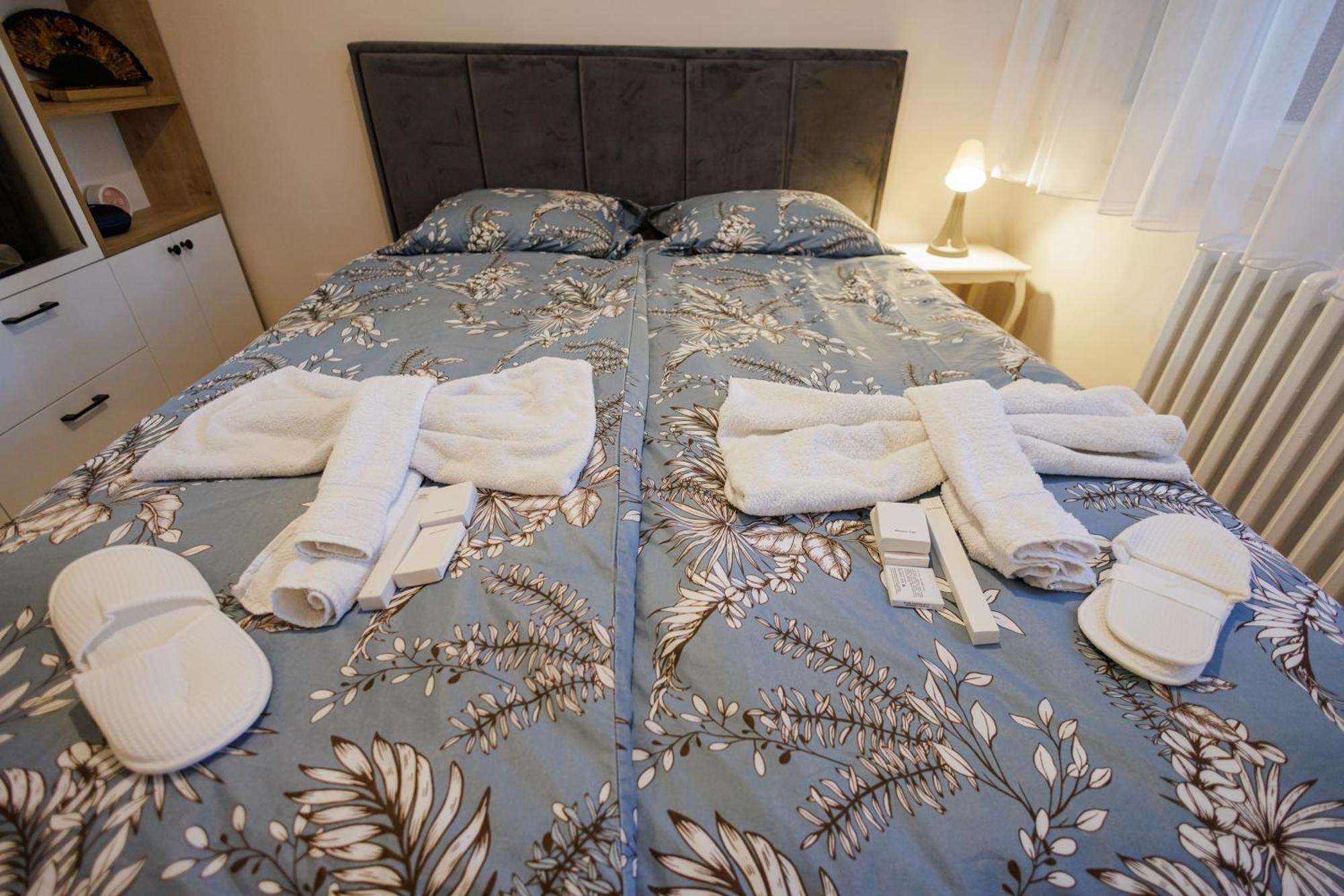 Sava Centar 1-Bedroom Apartments In The Heart Of New Belgrade Exterior photo